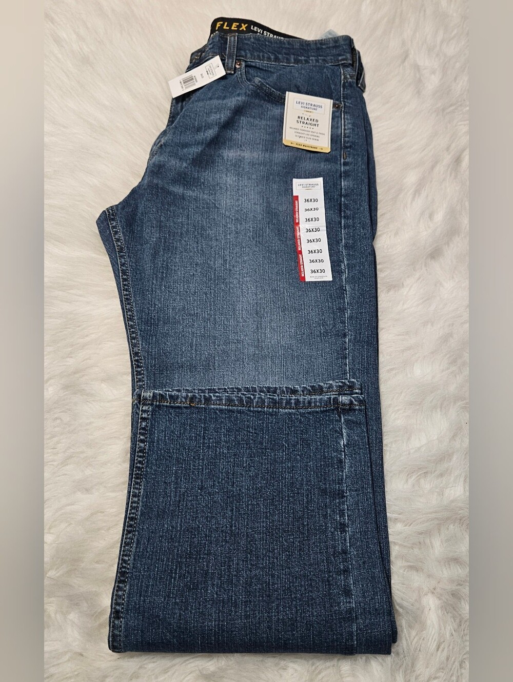Levi Strauss Signature Comfort Flex Relaxed Fit